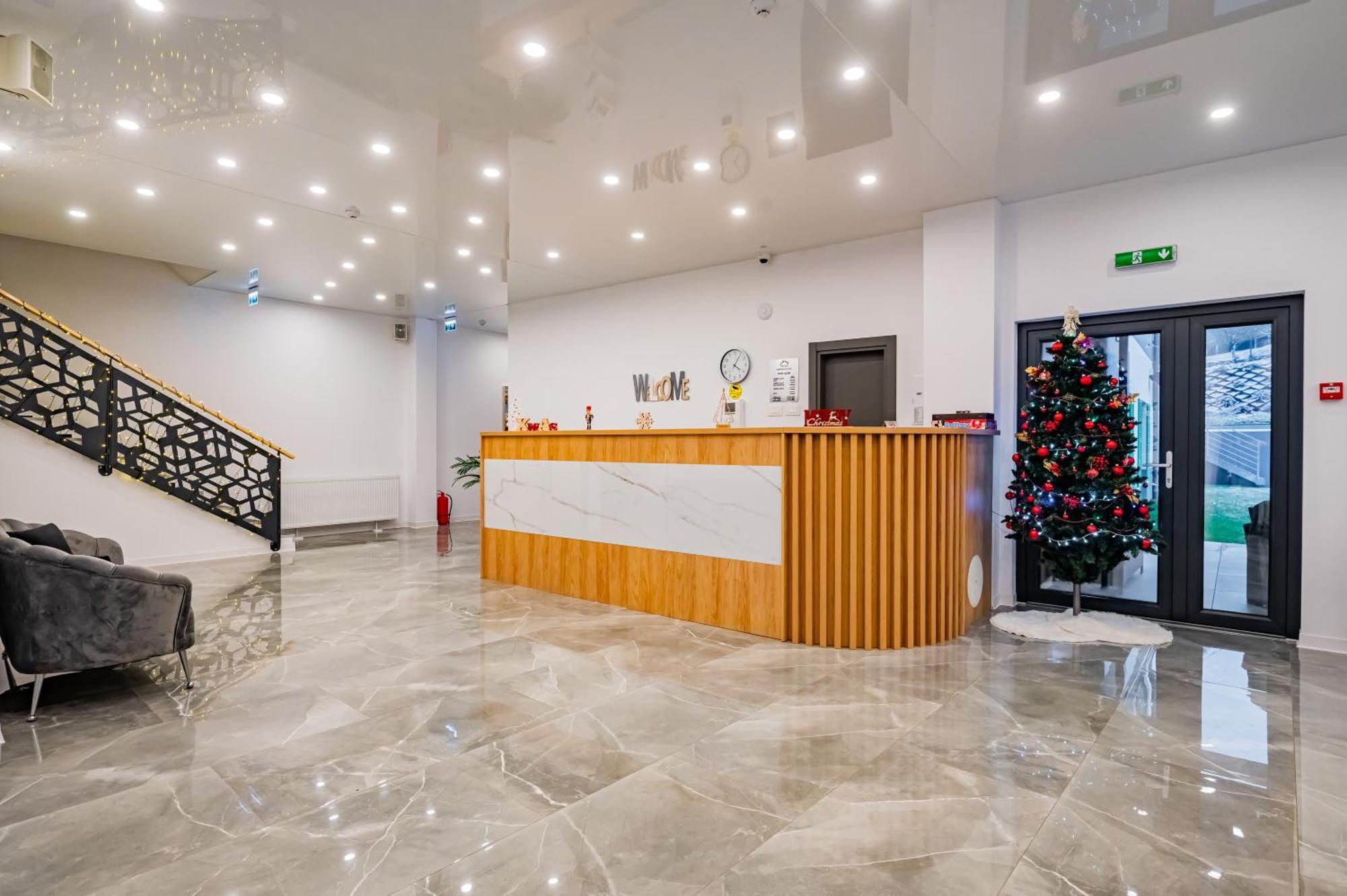 Q Villa Săcele Extérieur photo